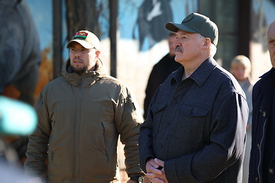 Лукашенко ставит задачу по развитию в Беларуси народного ополчения