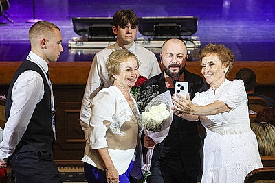 Сольный концерт Ярослава Сумишевского собрал поклонников певца в Витебске