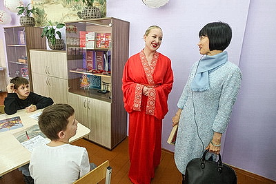 Представители агентств ООН в Беларуси посетили социальные объекты Островца и БелАЭС