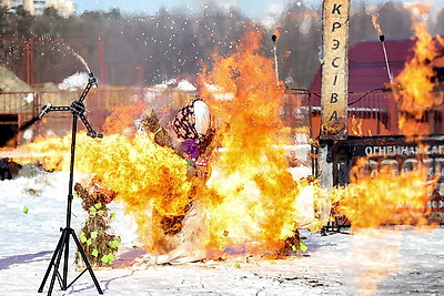 В Минском зоопарке прошла \"Медвежья Масленица\"