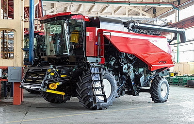 Зерноуборочный самоходный комбайн GS12A1 удостоен Знака качества