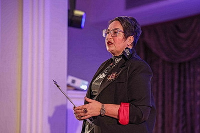 \"Опера - это не скучно\". Как Большой театр превращает классику в современный тренд