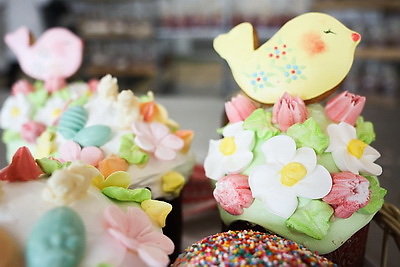 Минские хлебопеки предлагают широкий ассортимент пасхальных куличей