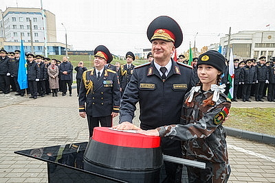 Парад, открытие здания, ключи - новоселам. В Гродно отметили День образования подразделений охраны