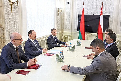 В планах - крупные проекты. Глава Нацбанка Беларуси встретился с представителем Оманского инвестагентства