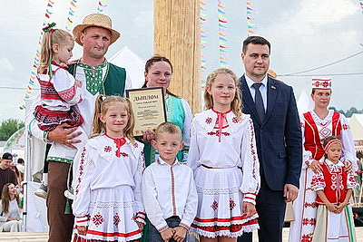 Праздник, соединяющий традиции и сердца. В Шкловском районе с размахом проходит \"Купалье\"