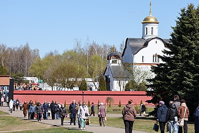 Православные верующие отметили Радуницу