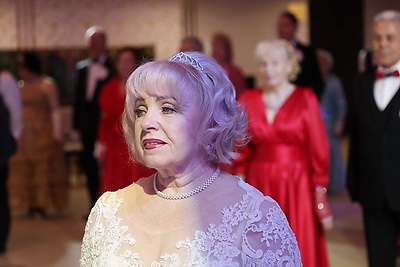 \"Рождественская симфония\". Бал для пожилых людей прошел в Могилеве