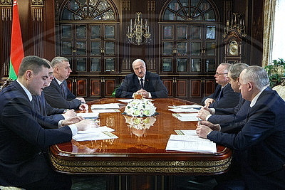 \"Механизм один - платить за результат\". Лукашенко о подходах к совершенствованию научной деятельности