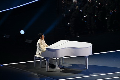 Церемония открытия XXV Зимних Олимпийских игр состоялась в Италии