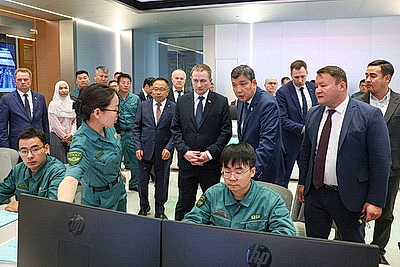 Премьер-министр Беларуси посетил предприятия по переработке отходов в Кыргызстане