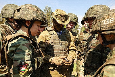 Танк над головой и первый выстрел: как проходит конкурс военно-патриотических клубов ВС