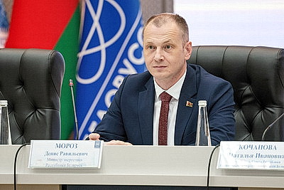 Кочанова посетила БелАЭС и ознакомилась с инфраструктурой Островца