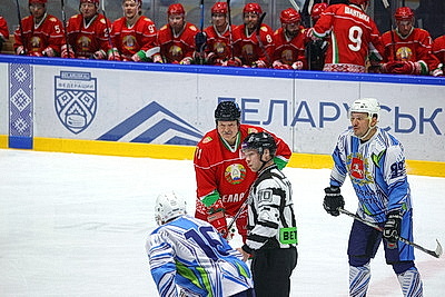 Команда Президента выиграла четвертый матч в РХЛ