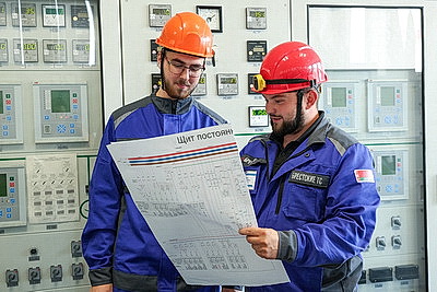 Молодые специалисты по всей стране прибывают на свои первые рабочие места