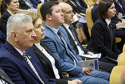 Кочанова: занятость населения - это не только экономическая задача, но и вопрос социальной справедливости