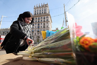 Атмосфера на улицах белорусских городов в преддверии 8 Марта