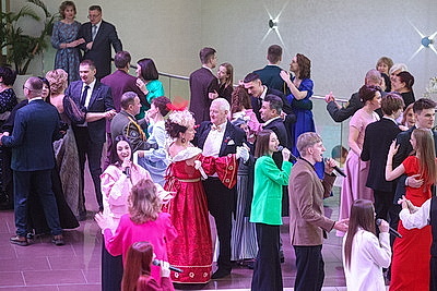 Бал-ассамблея \"Васильковая симфония\" состоялся в Гродно