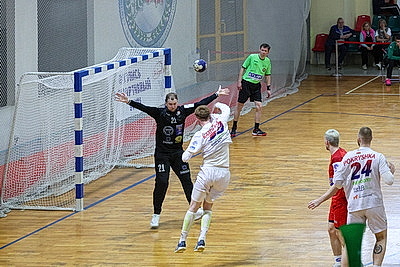 \"Мешков Брест\" и СКА победили на старте 1/2 финала чемпионата Беларуси по гандболу