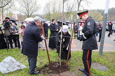 В Гомеле открыли памятную композицию к 40-летию аварии на ЧАЭС