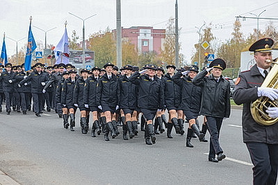 Парад, открытие здания, ключи - новоселам. В Гродно отметили День образования подразделений охраны