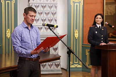 Чтить традиции, уважать законы и трудиться на благо страны. 43 иностранца приняли гражданство Беларуси