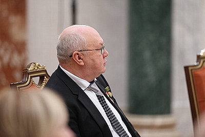 Лукашенко вручил дипломы доктора наук и аттестаты профессора