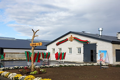 Новый молочно-товарный комплекс более чем на 1330 голов КРС открыли в Калинковичском районе