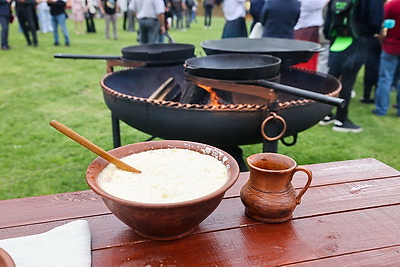 Вкусно, весело, интересно. Бульба-фест \"Воранаўскi дранiк\" прошел в Вороново