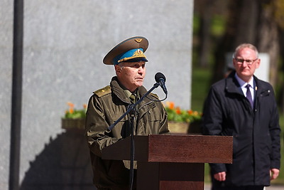Торжественная отправка новобранцев на срочную военную службу прошла в Минске и регионах Беларуси