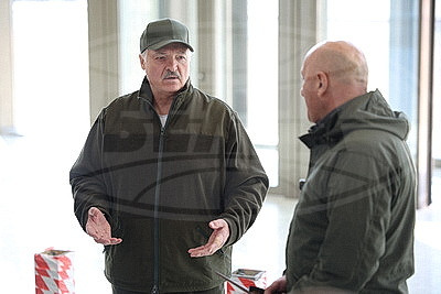 Лукашенко на субботнике работал на площадке Национального исторического музея