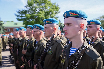 Около 10 тыс. новобранцев приняли военную присягу в Вооруженных Силах Беларуси