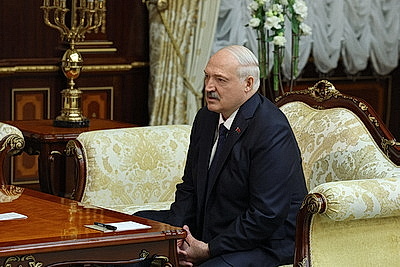 Лукашенко провел переговоры с министром иностранных дел России