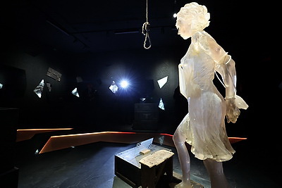 Председатель Мажилиса Парламента Республики Казахстан возложил цветы в МК \"Хатынь\"