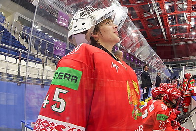 Сборная Беларуси-U18 по хоккею встретилась со сборной России-U17 в серии товарищеских матчей