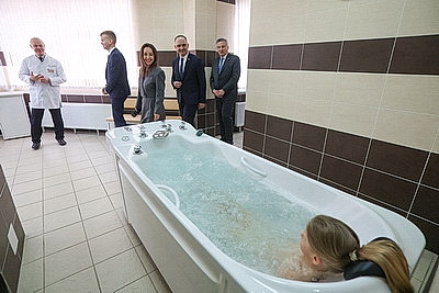 Представители агентств ООН в Беларуси посетили социальные объекты Островца и БелАЭС