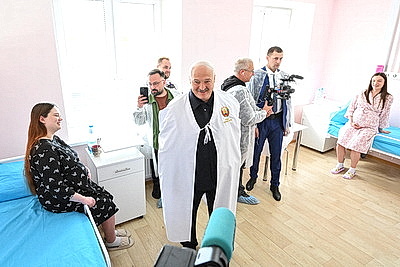 Пример райцентра с развитой социальной инфраструктурой. Что Лукашенко показали в Петрикове