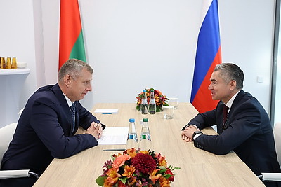 Крутой провел встречи с руководителями регионов России