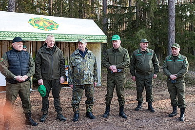 Члены Совета Республики приняли участие в акции \"Лес! Дабро! Парадак!\" в Столбцовском районе