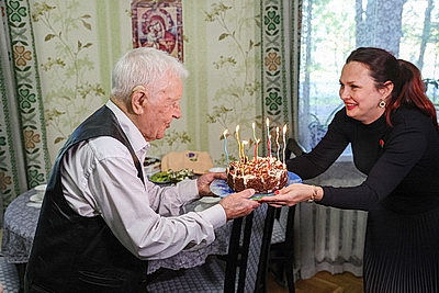 В Минске поздравили ветерана ВОВ Федора Фещенко с 101-летием