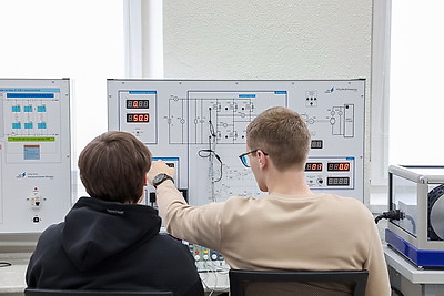 \"Бюджетных мест больше, платных - меньше\". В БГУИР рассказали о приеме первокурсников в 2026 году