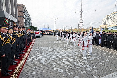 Парад, открытие здания, ключи - новоселам. В Гродно отметили День образования подразделений охраны