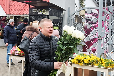 Атмосфера на улицах белорусских городов в преддверии 8 Марта