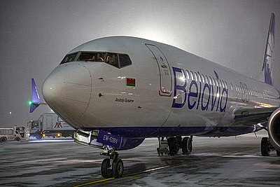 Первый после возобновления авиасообщения рейс \"Белавиа\" из Израиля встретили в Минске