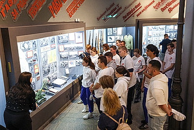 Участники автопробега \"Дороги славы - наша история\" почтили память героев ВОВ в Минске