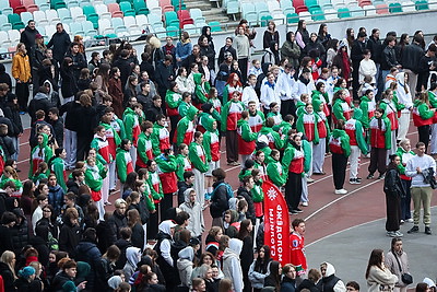 Олимпийские чемпионы провели зарядку для 3,5 тыс. студентов на минском стадионе \"Динамо\"