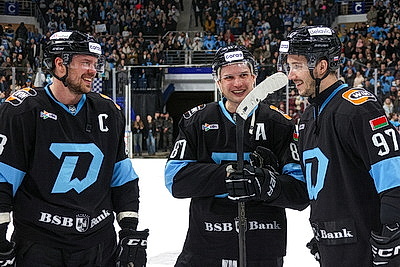 Форвард \"Динамо\" Шипачев набрал тысячный балл в карьере в КХЛ