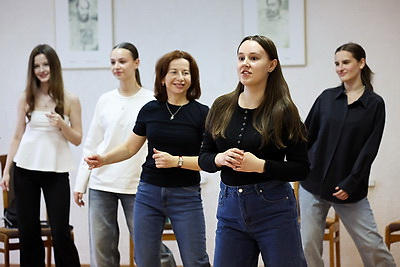 Реконструкция, научное шоу и лекторий: \"Библионочь\" прошла в Республиканской научной медицинской библиотеке