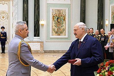 Праздник тех, кто является оплотом мира и стабильности. Лукашенко про День защитников Отечества и ВС