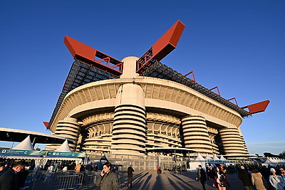 Церемония открытия XXV Зимних Олимпийских игр состоялась в Италии